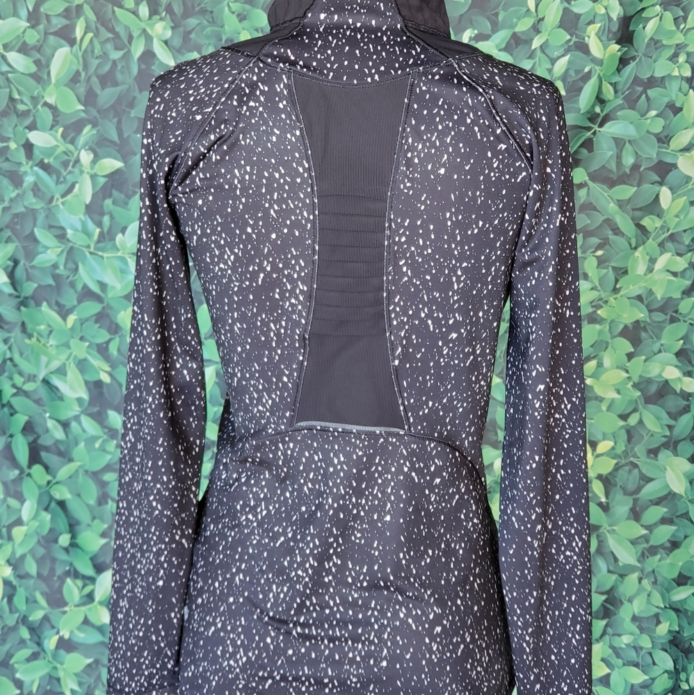 Lululemon Pullover Jacket - image 3